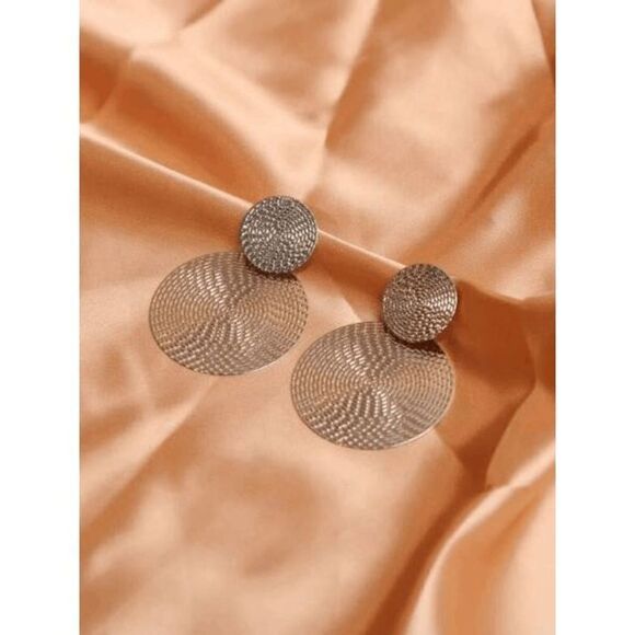 SILVER TEXTURED ROUND GEOMETRIC DANGLE EARRINGS - Picture 2 of 7